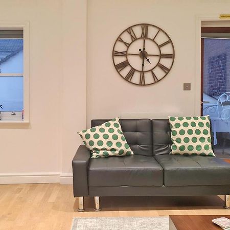 Modern & Central, Perfect Beach Getaway- 2Min Walk Brighton Eksteriør bilde