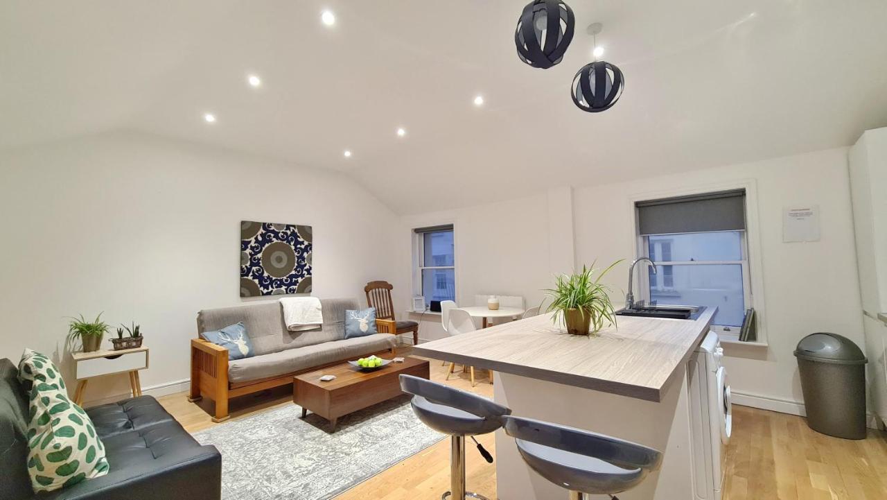 Modern & Central, Perfect Beach Getaway- 2Min Walk Brighton Eksteriør bilde